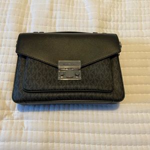 🛑Final Offer🛑 Micheal Kors Top Handle Messenger